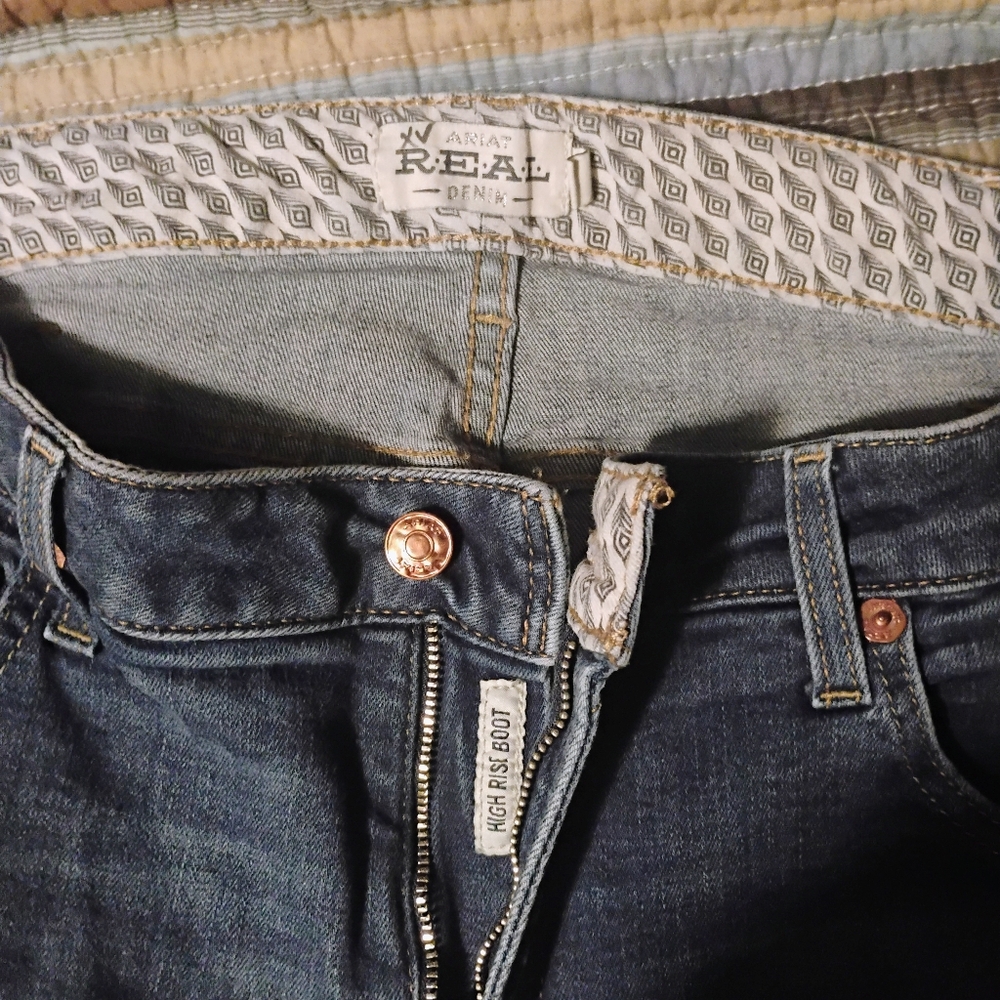 Ariat jeans - Picture 2 of 6